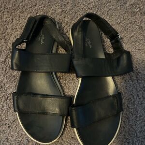 Universal Thread Black Sandals